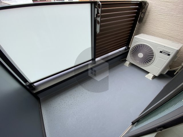 F asecia Attivo2のバルコニー