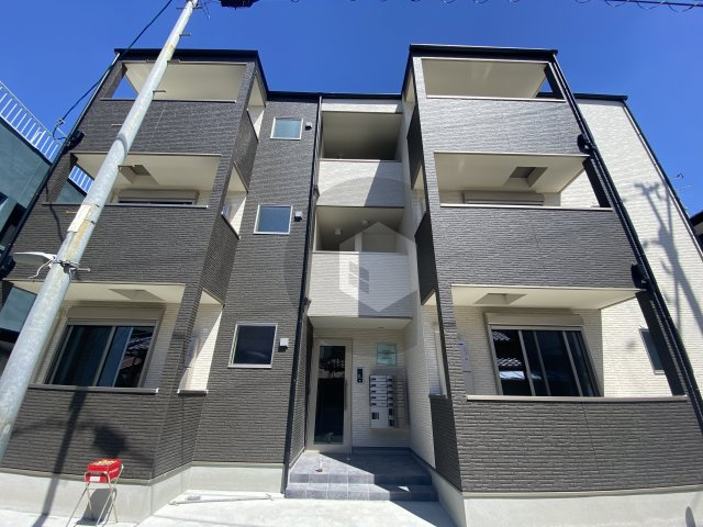 ジーメゾン東大阪クラディアの外観