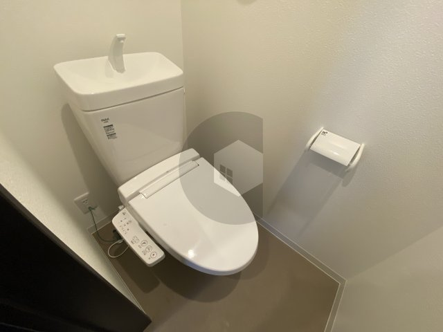 ジーメゾン東大阪クラディアのトイレ