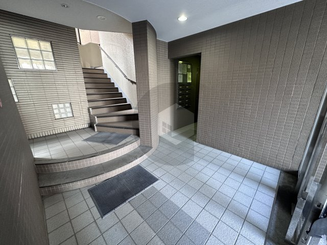 ソレイユ長堂のロビー