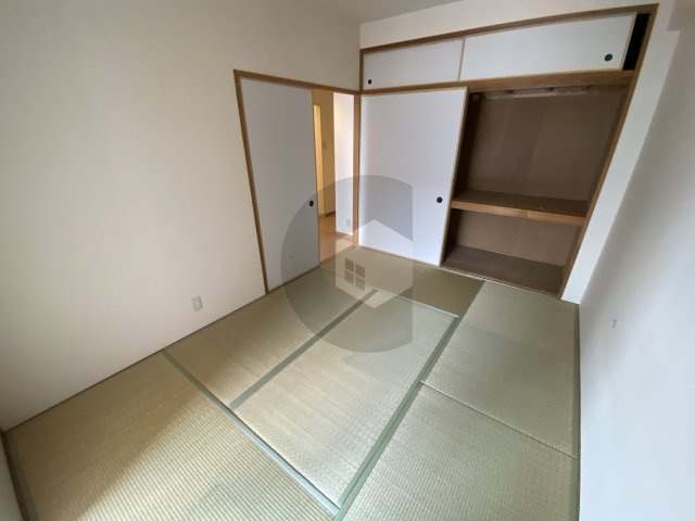 ソレアード東鴻池の和室