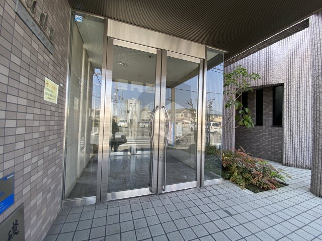 ソレアード東鴻池のエントランス