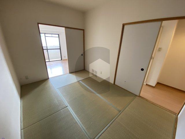 ソレアード東鴻池の和室