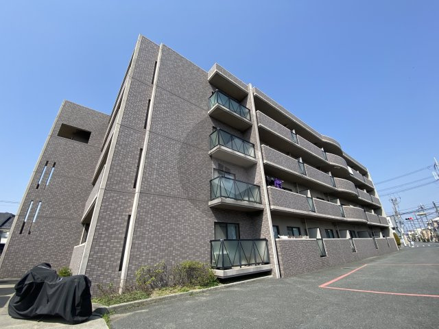 ソレアード東鴻池の外観