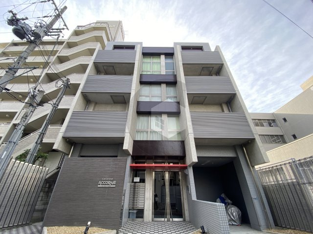 ルグランアコルネ1の外観