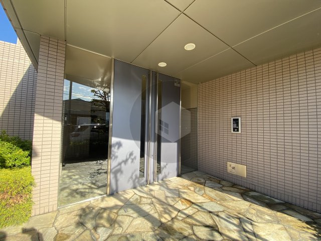 メゾンドールのエントランス