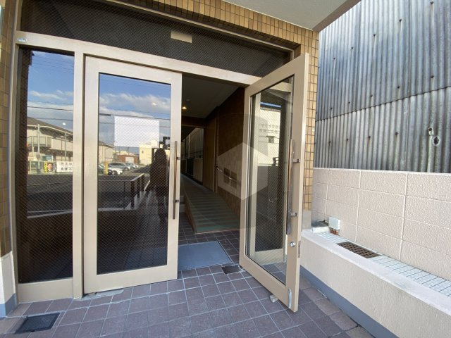 キャロル・ハイムのエントランス