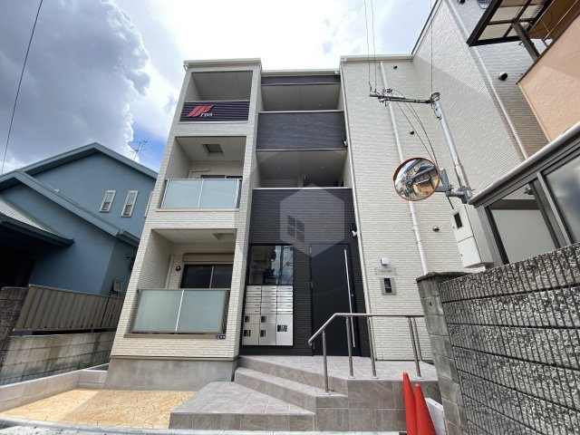 ルミエール鴻池新田の外観