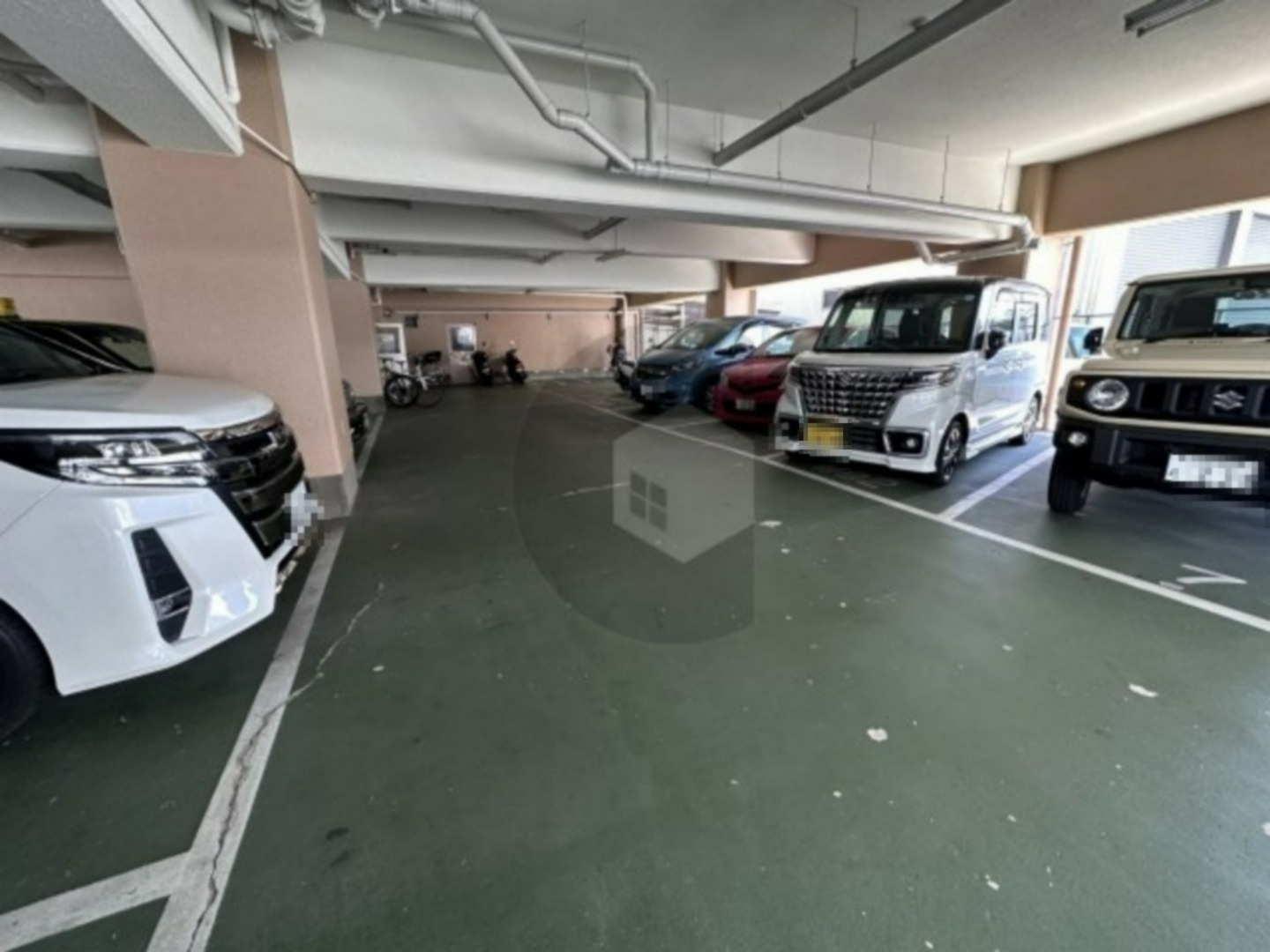 PSハイツの駐車場