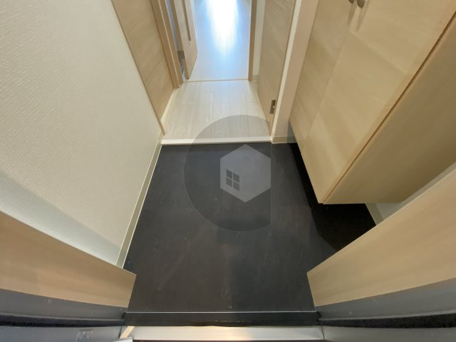 badge長田2の玄関