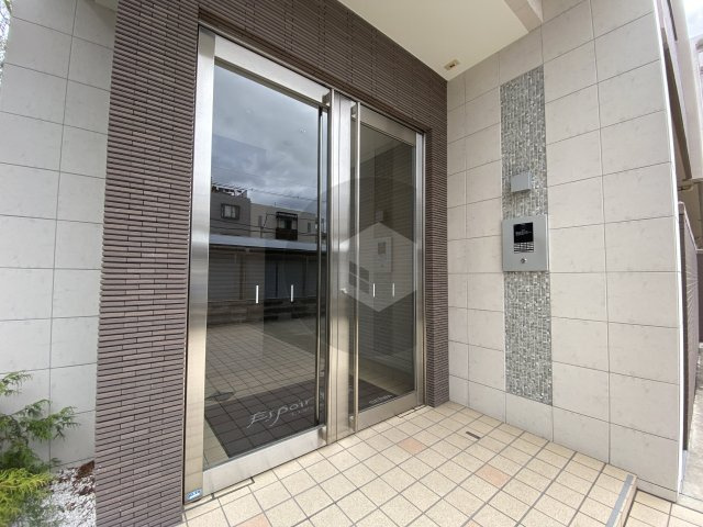 エスポワール都貴のエントランス