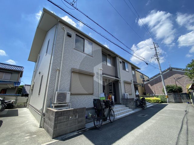 リヴェール若江の外観