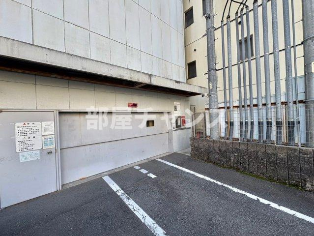 パークアクシス丸の内の駐車場