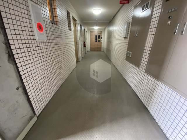 坂田マンションのエントランス