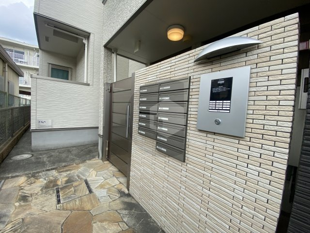 フジパレス吉田のエントランス