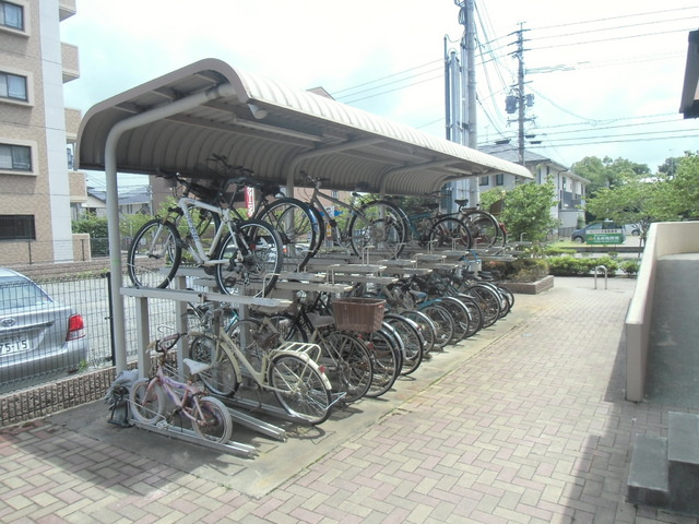 エスペランサフルールのその他共用部分|駐輪場に自転車も停められます♪
