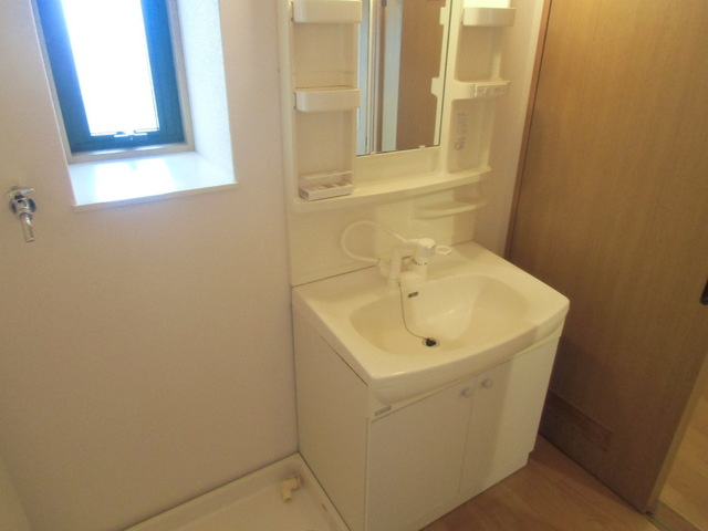 エスペランサフルールの洗面所|明るい洗面所です★