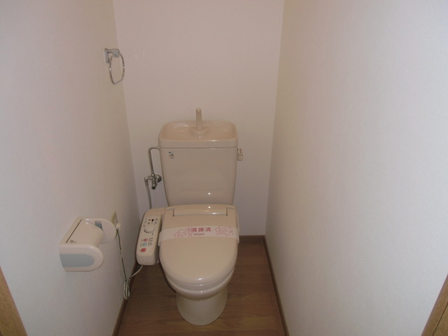 エスペランサフルールのトイレ|嬉しい温水洗浄便座付き♪