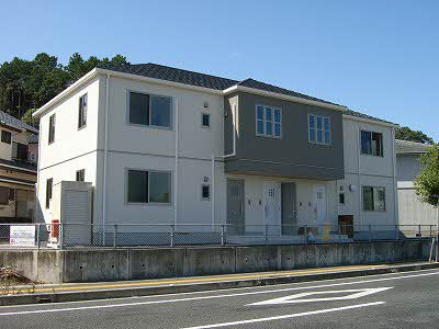 サンビレッジ岡村Ⅱの外観