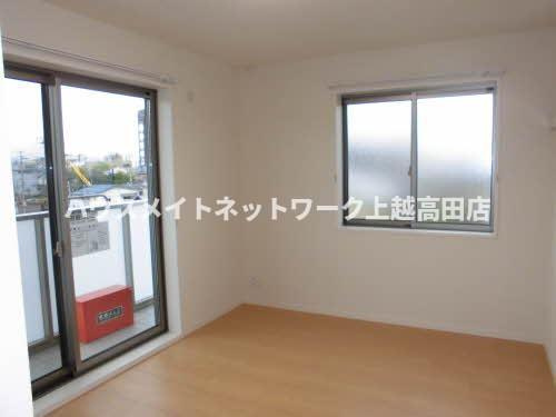 ファーストヒル大町の内装|洋室