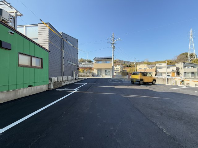 ル　コレクティブ　TANABEの駐車場