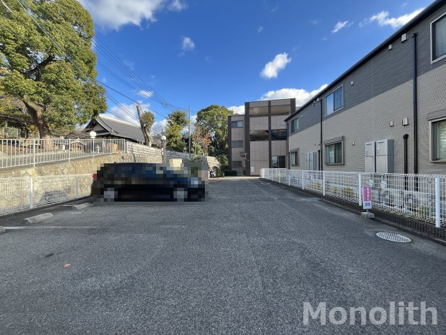 ソレアードⅡの駐車場