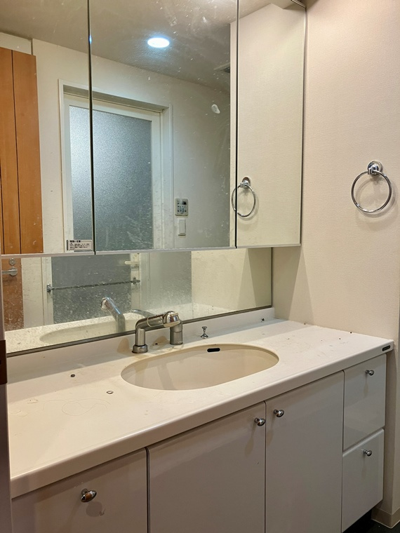 ゼファーアートフィールズ　フェアステージの洗面所