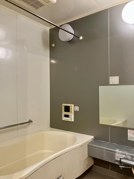 ゼファーアートフィールズ　フェアステージの浴室