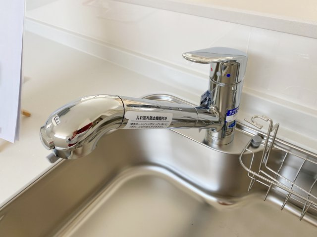 『八王子市新築戸建て』八王子市緑町758-19【仲介手数料無料】　６期のキッチン|浄水器付きのシステムキッチン。美味しいお水でお料理の味も上がりそうです。～仲介手数料無料☆八王子ひなた不動産～八王子市緑町　新築戸建て
