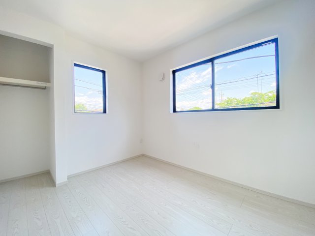 『八王子市新築戸建て』八王子市緑町758-19【仲介手数料無料】　６期の洋室|二面採光の洋室です。風通しの良さもおすすめです。～仲介手数料無料☆八王子ひなた不動産～八王子市緑町　新築戸建て

