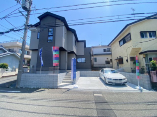 『八王子市新築戸建て』八王子市緑町758-19【仲介手数料無料】　６期の外観|人気の角地。開放感ある立地の新築戸建てです。～仲介手数料無料☆八王子ひなた不動産～八王子市緑町　新築戸建て