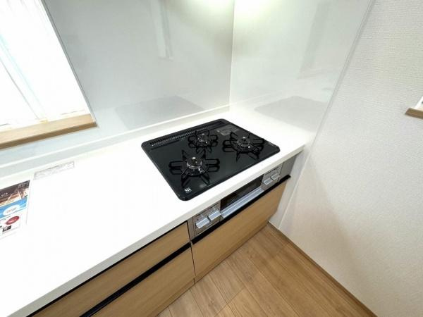 宮崎市太田１期ー２　新築戸建のその他|【オートバス】
お湯張りから追い焚き・足し湯・予約までワンタッチ！（同仕様写真）