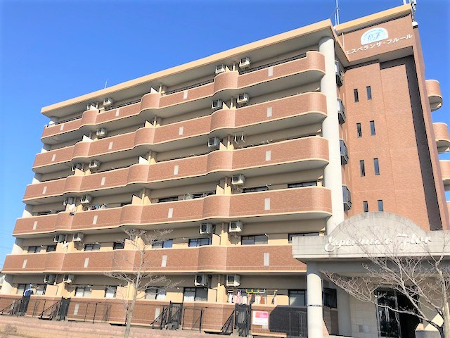 エスペランサフルールの外観|落ち着いた雰囲気の外観です