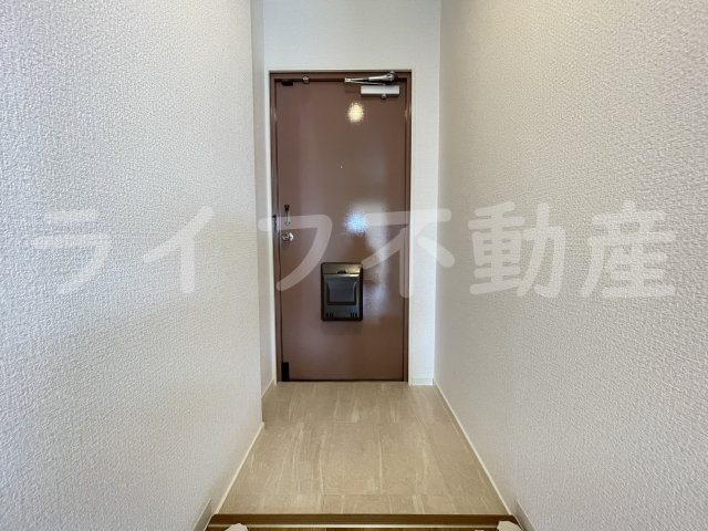 第一高山ハイツの玄関