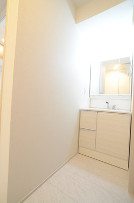 【洗面所】 | 座間市相模が丘４丁目　新築戸建て　全２棟【仲介手数料無料】