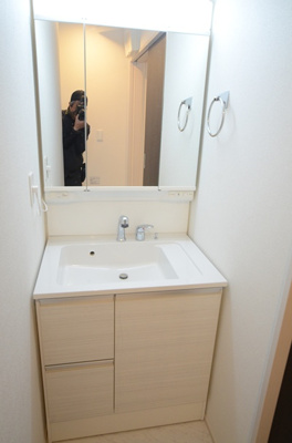 【独立洗面台】 | 座間市相模が丘４丁目　新築戸建て　全２棟【仲介手数料無料】