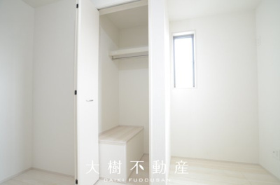 【洋室】 | 座間市相模が丘４丁目　新築戸建て　全２棟【仲介手数料無料】 | 3階　洋室3（4.25帖）クローゼット