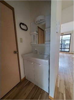 【洗面所】 | メゾン・グリシーヌ　(ペット可)