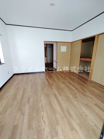 タウンハウス藤沢　Aの居間・リビング