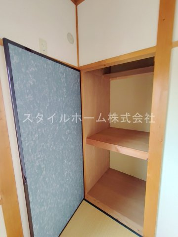 タウンハウス藤沢　Aの収納