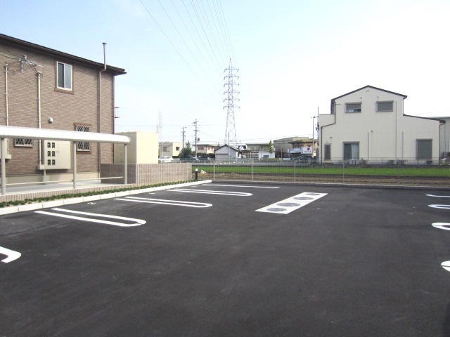 【駐車場】