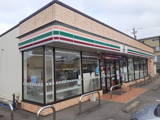 【周辺】 | ドゥ・ステージアⅣ | セブンイレブン魚津インター店まで900m