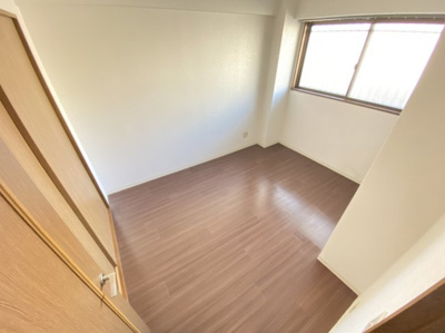 【洋室】 | グリーンローレル立花