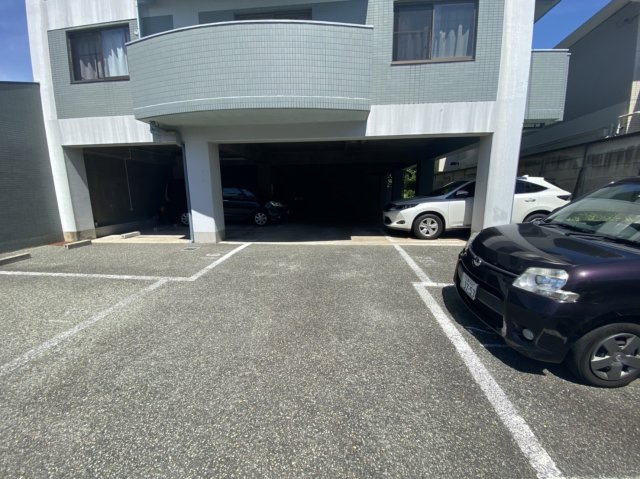 【駐車場】 | グリーンローレル立花