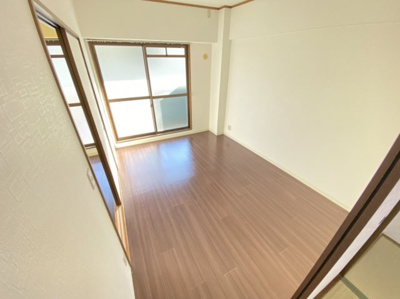 【洋室】 | グリーンローレル立花