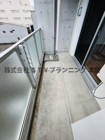 仲介手数料０円！大須APARTMENTのバルコニー