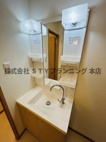 仲介手数料０円！大須APARTMENTの独立洗面台