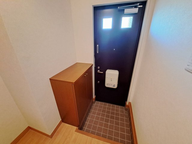 ベラージュ二番町の玄関
