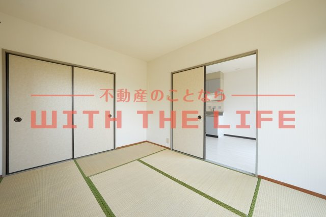 フォブール合川【キャッシュバック対象】の和室|和室、ちょっとしたくつろぎスペースにいかがでしょうか