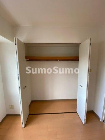 アネシスコート門口の収納